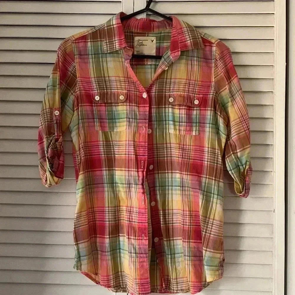 🤑Vibrant American Eagle Plaid Shirt - Size S/P